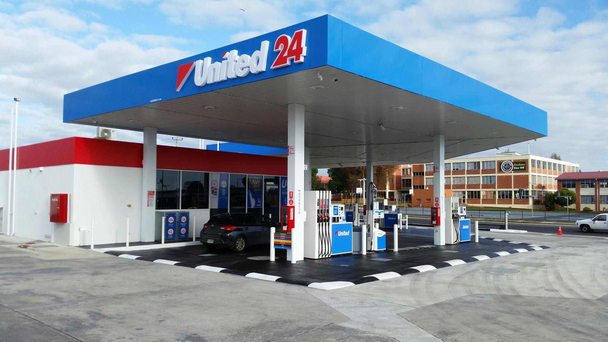 Illuminated custom acrylic lettering for United Petroleum, Devonport